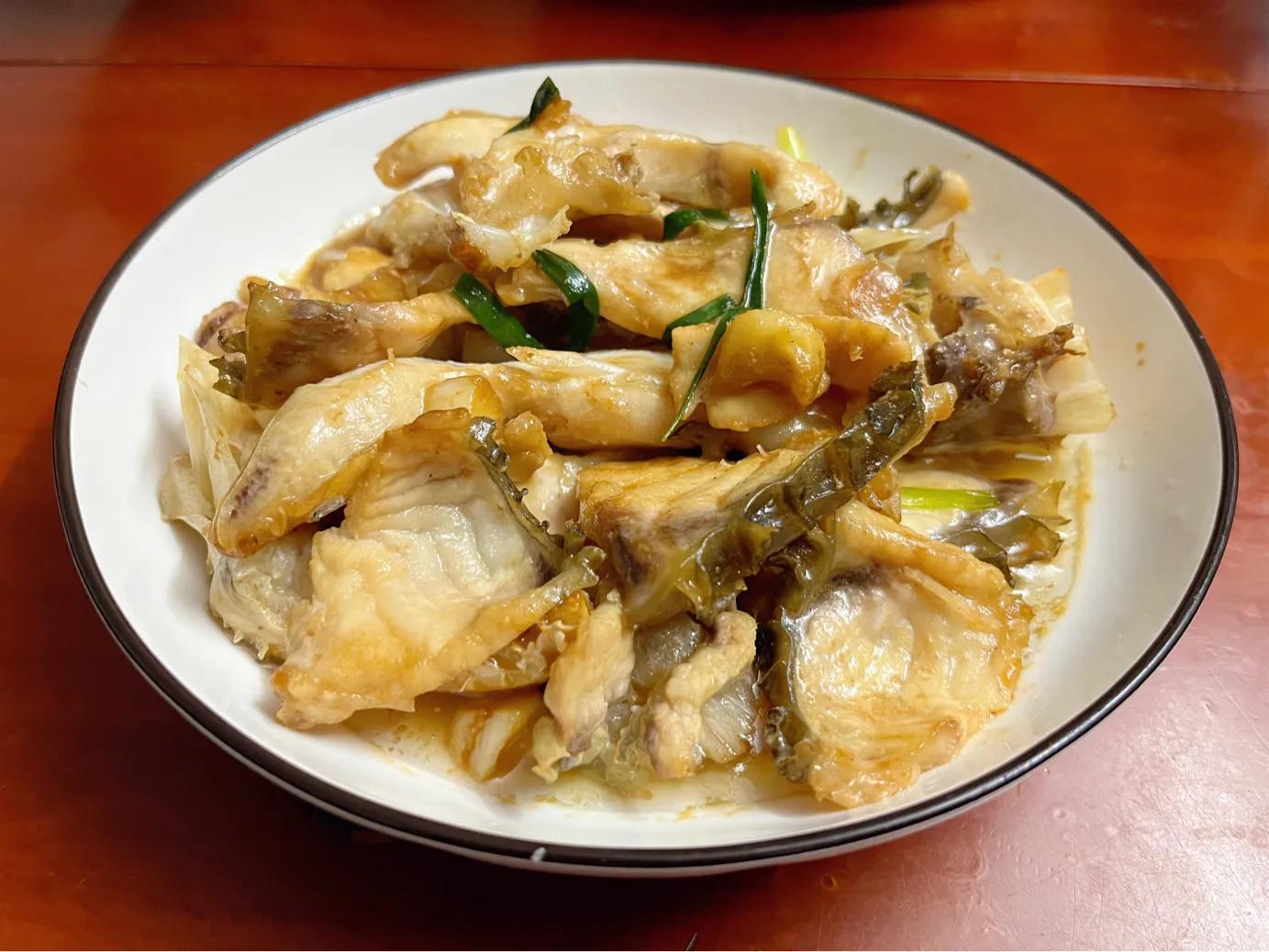 脆肉鲩鱼片煲