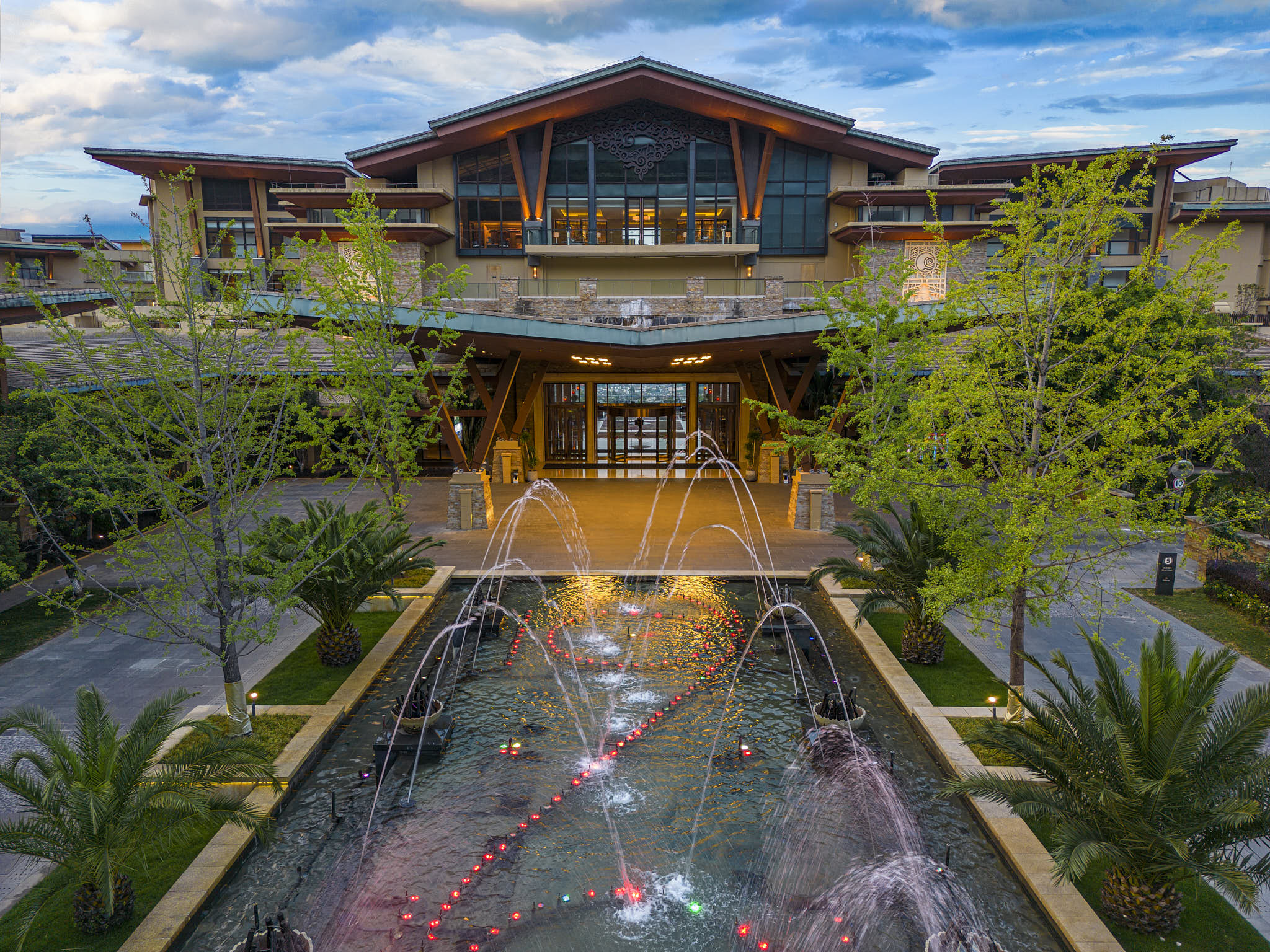 大理实力希尔顿酒店