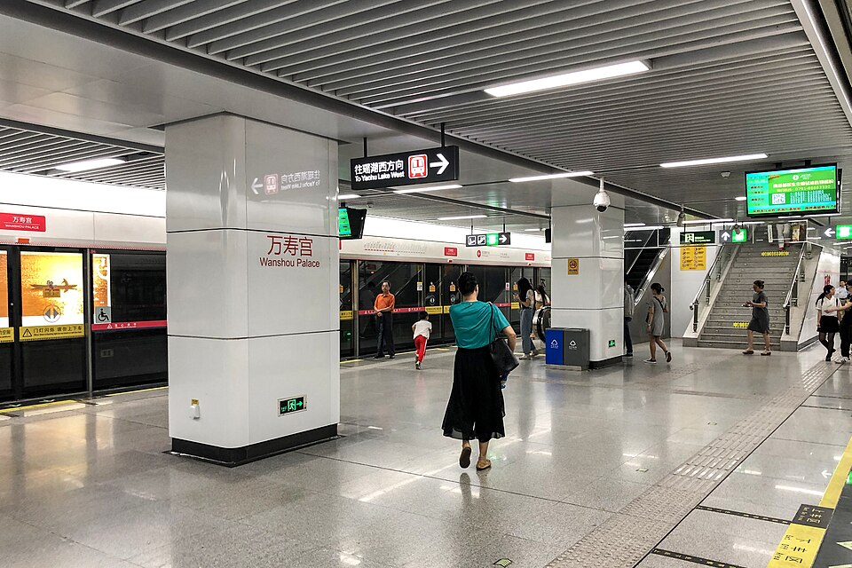 南昌万寿宫站