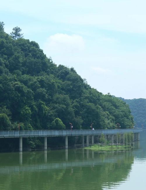 青山湖风景区