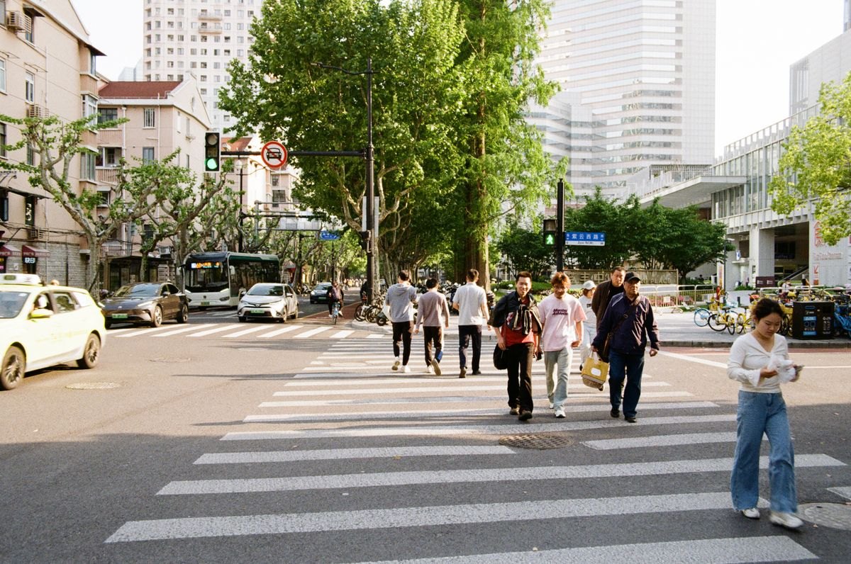 Shanghai on a Budget: Markets, M50 and River Walks