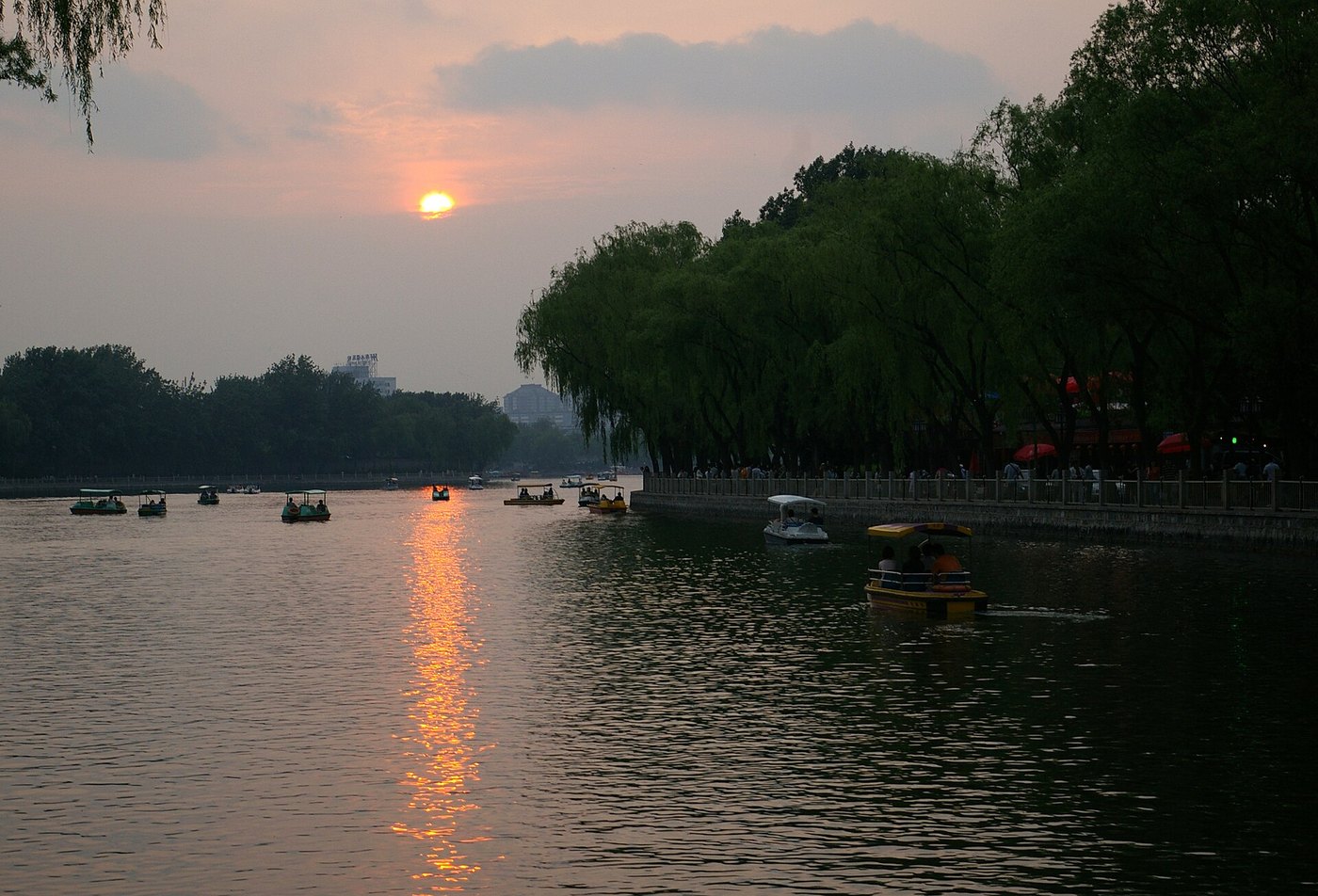 Houhai Beijing lake people evening