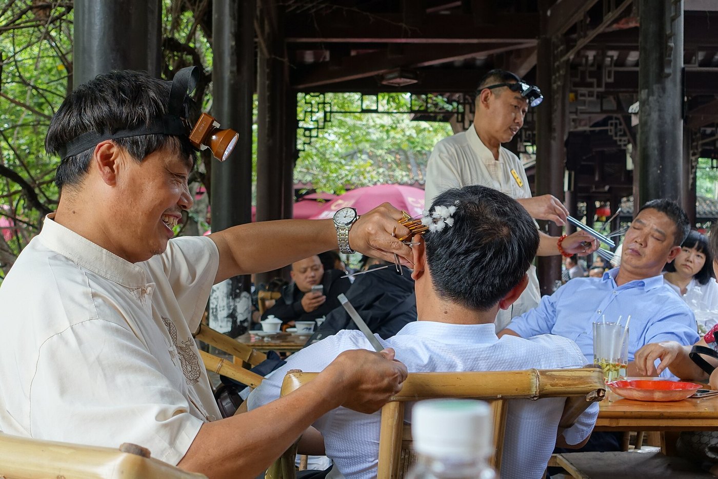 Chengdu teahouse people park