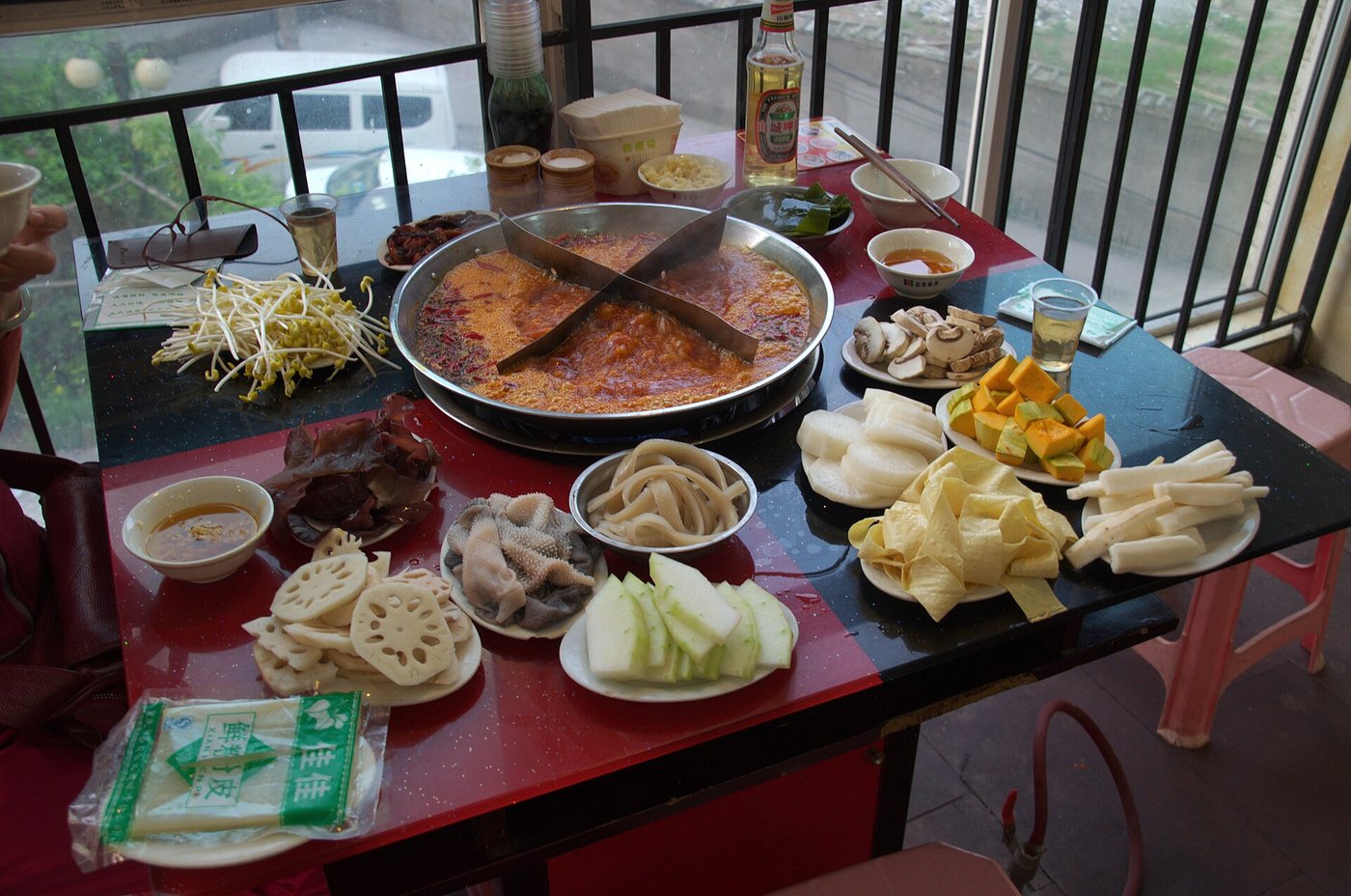 Chinese hotpot ingredients table