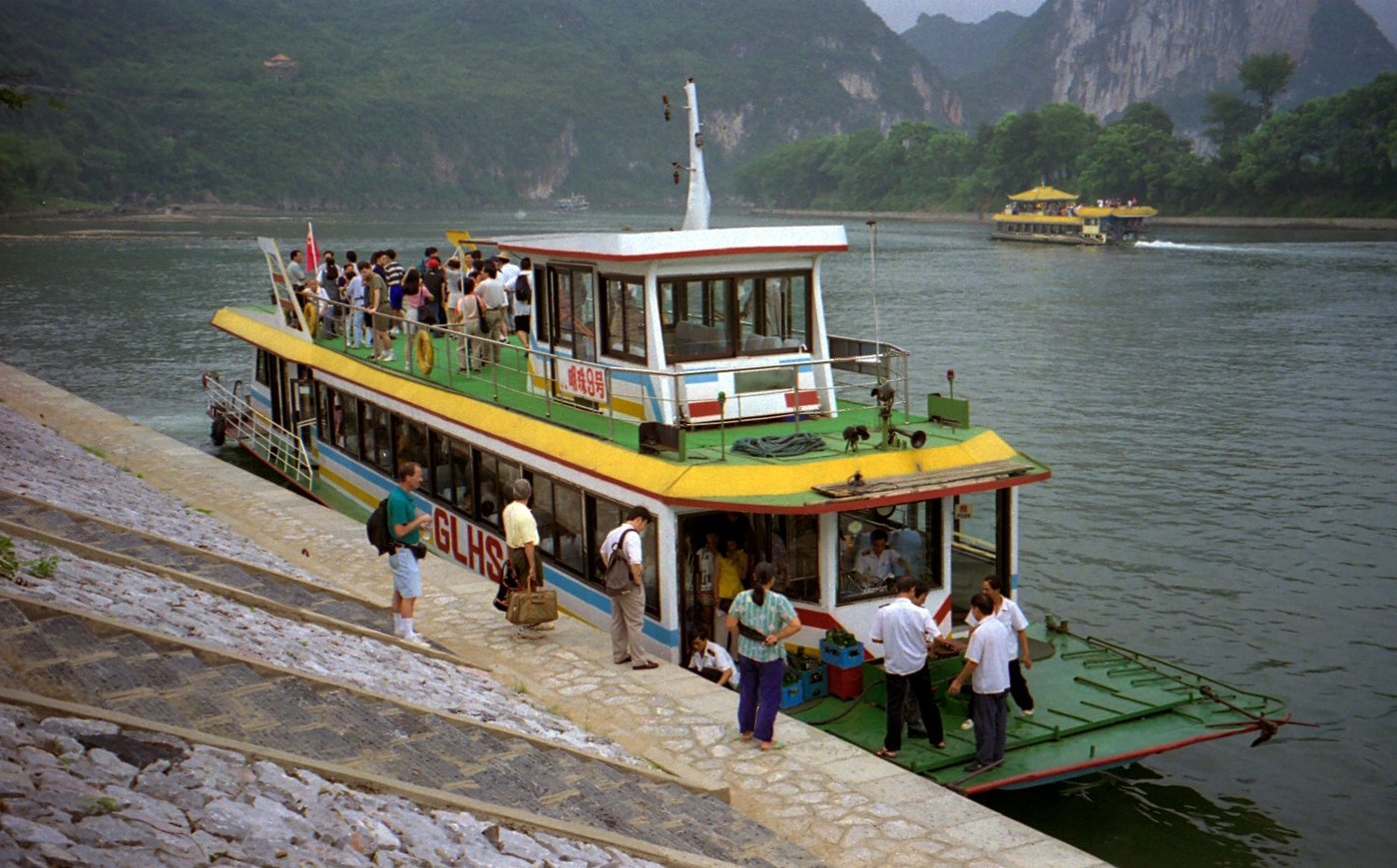 Guilin to Yangshuo: River, Countryside and a Realistic Pace