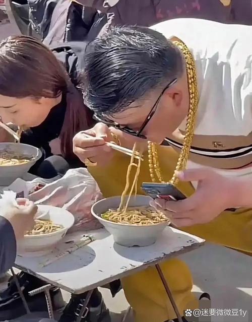 大哥小吃店