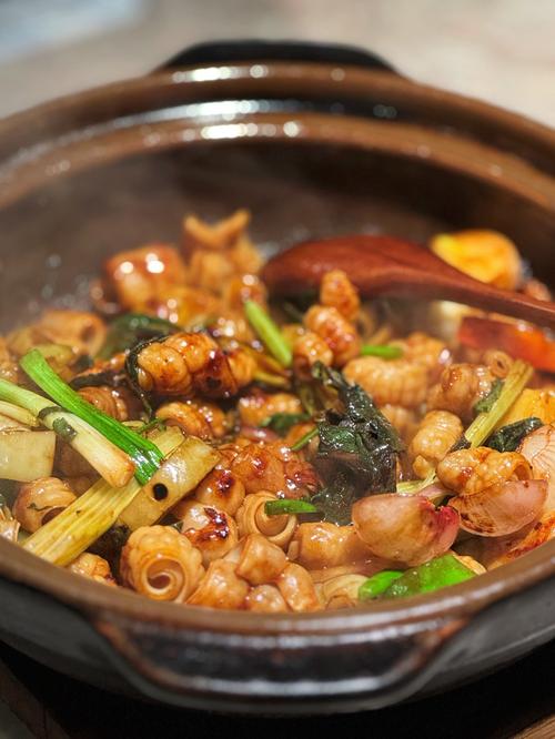 宁波江厦香满煲仔饭店