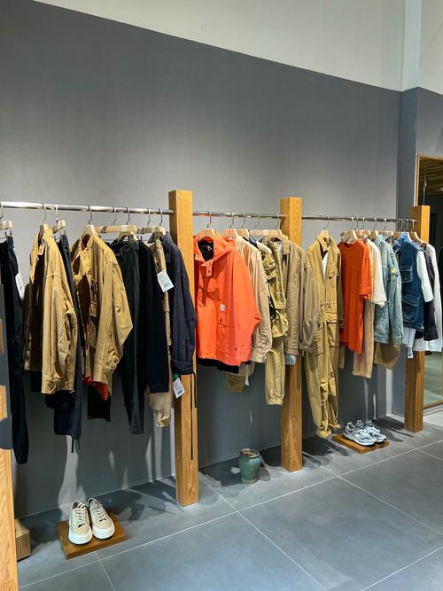 宁波奉化物美服装店