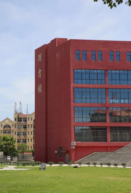 南昌安义智科技学院