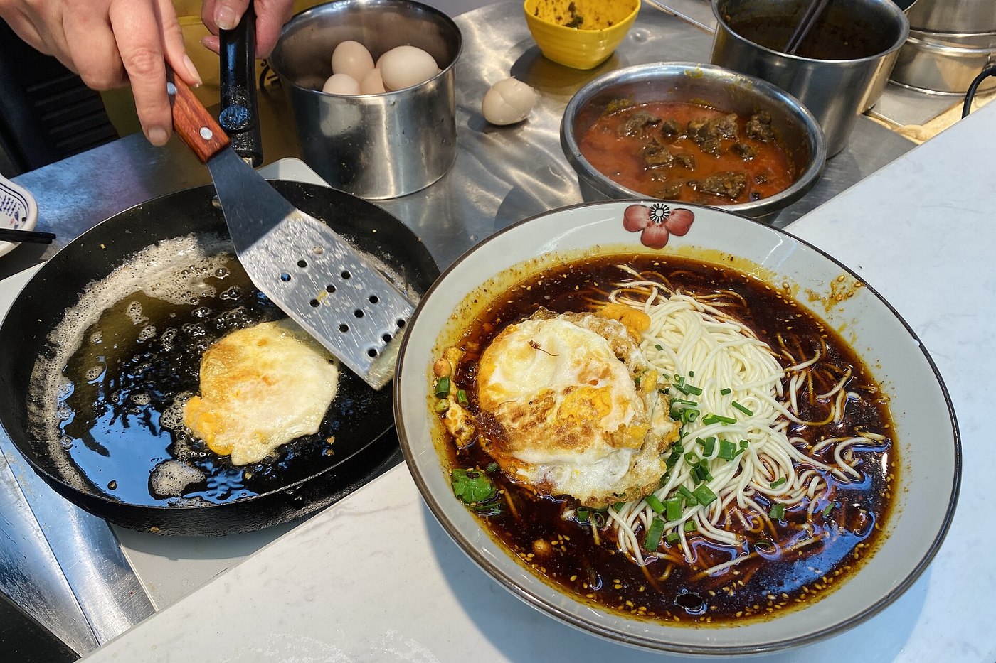 Chongqing Noodles for Beginners: A Breakfast-to-Lunch Tasting Plan