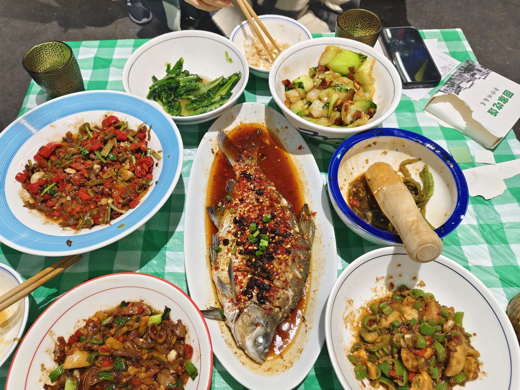 回家吃饭平价湖南菜