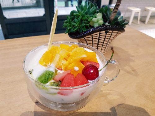 乌小优酸奶铺
