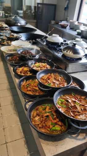 四海饭店(王拐岗)