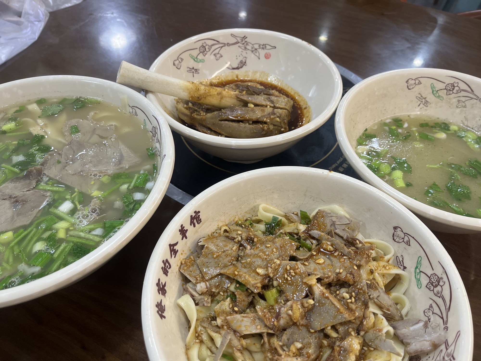 俺家的羊肉汤馆(国际花都店)