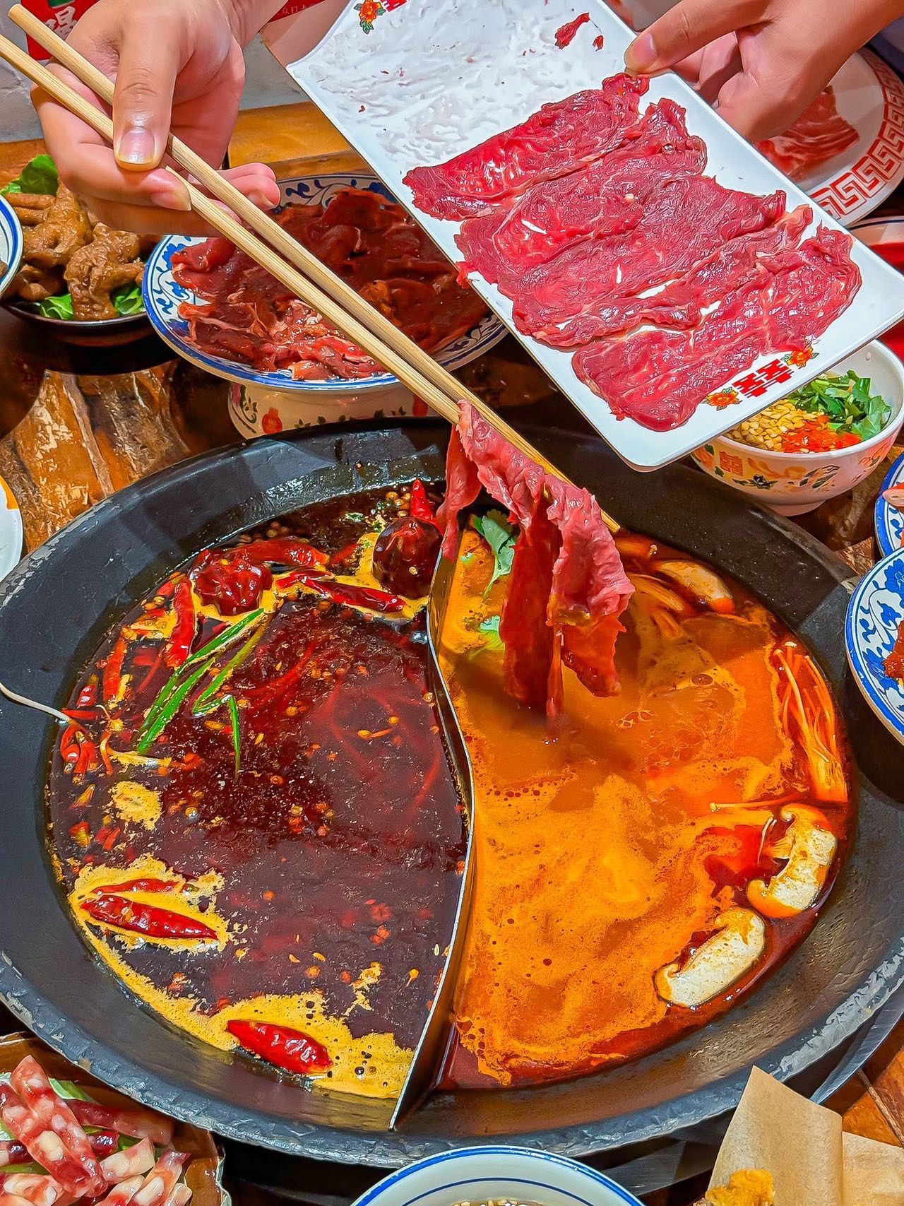 蜀九格重庆老火锅