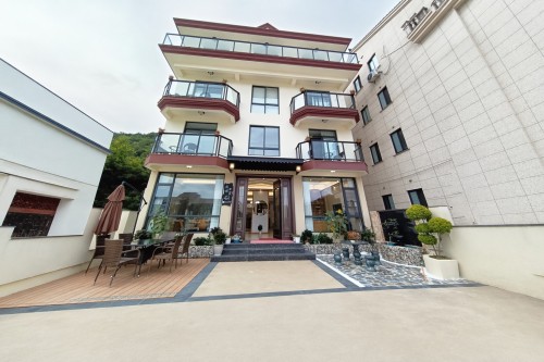 闲暇小筑(松兰山风景区店)