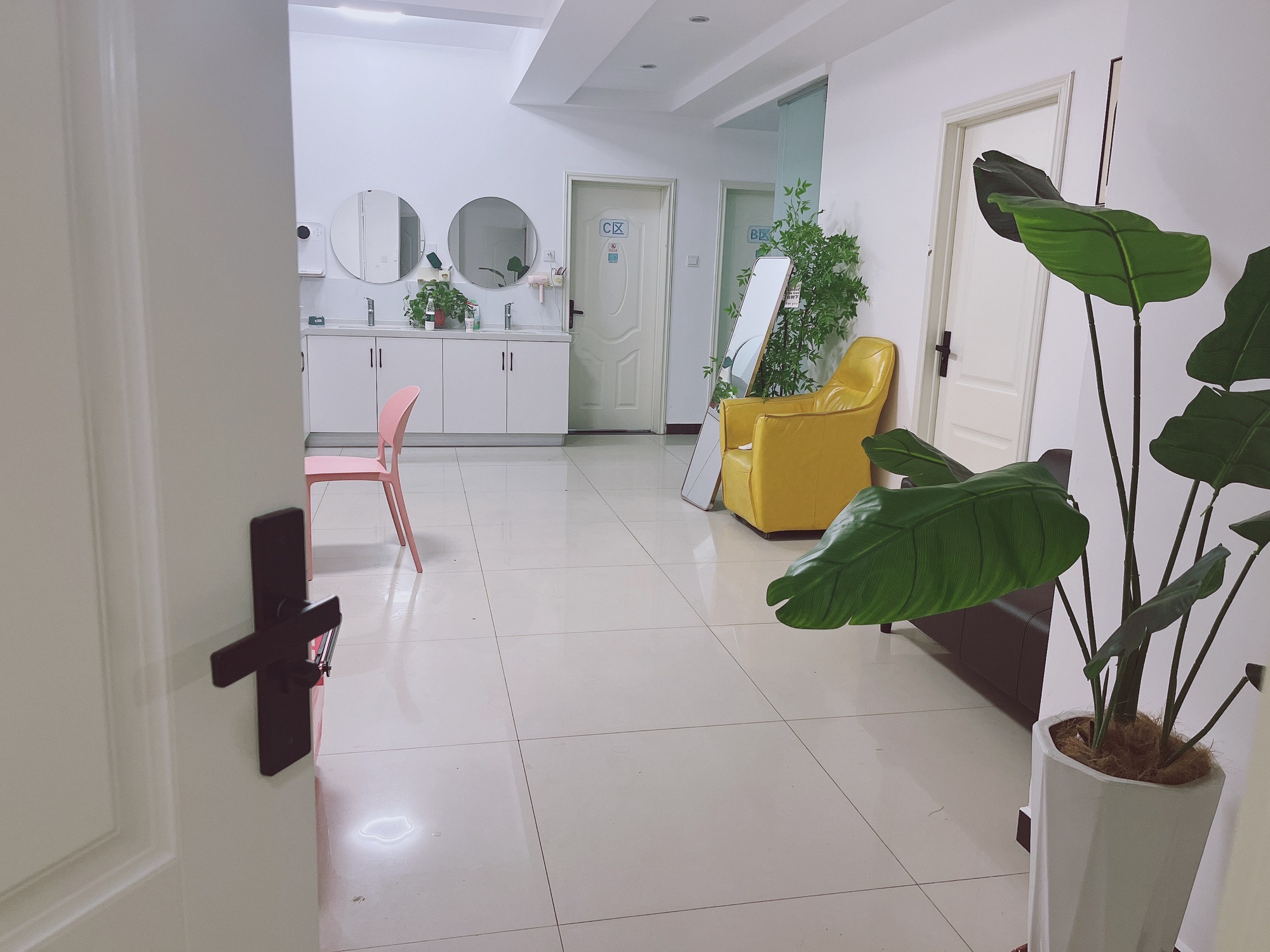 羊咩咩青年旅社(合肥三里庵地铁站店)