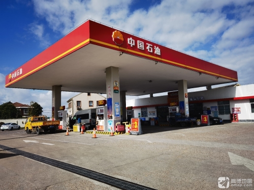 中国石油新区加油站