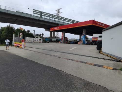 中国石油甬昌加油站