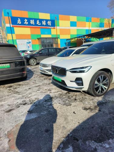 启名羽毛球馆
