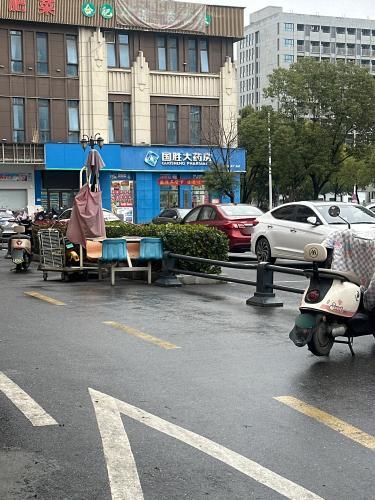国胜大药房(陶冲湖城市广场店)