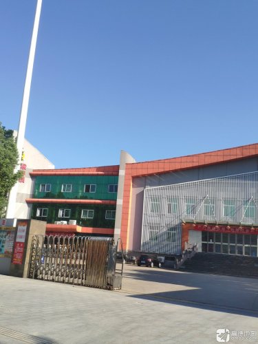 梁弄镇文化广场