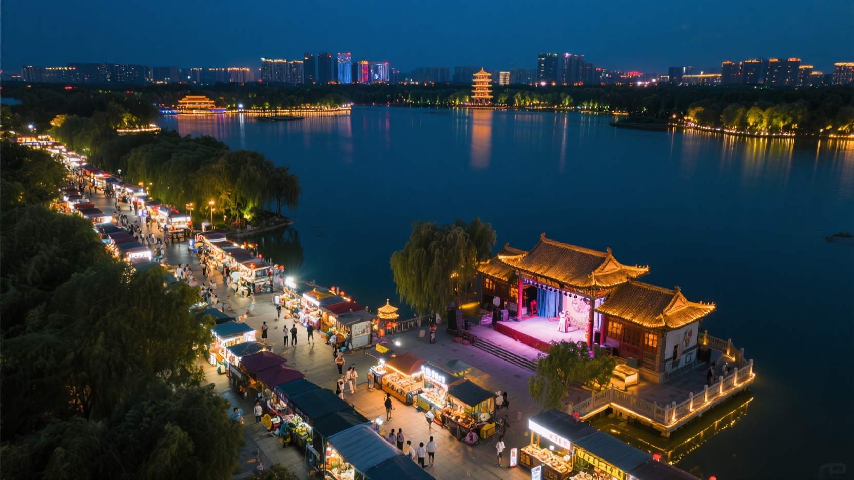 Avoiding Pitfalls During Night Tours in Tangshan | Blogger's Personal Test of a 5-Hour Lakeside to Opera House Route, Includes Night Photography Spots and Safety Tips