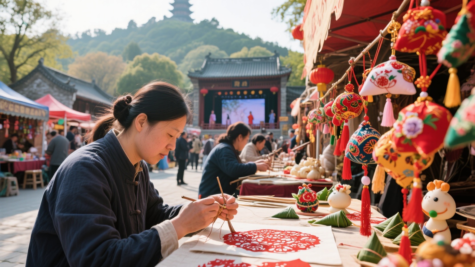 Become a craftswoman for half a day in Xuzhou: Local experiences from Yunlong Mountain Temple Fair to the Sachet Opera Stage