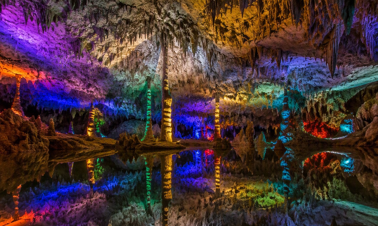 芦笛岩水晶宫